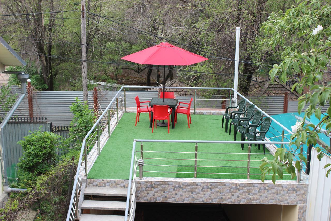 Mountain Road Hostel Αλμάτι Εξωτερικό φωτογραφία