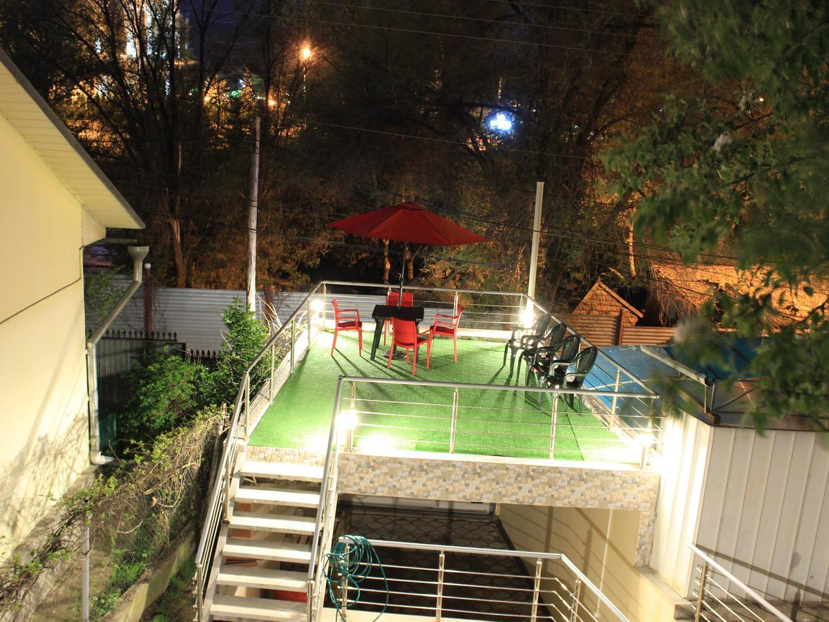 Mountain Road Hostel Αλμάτι Εξωτερικό φωτογραφία